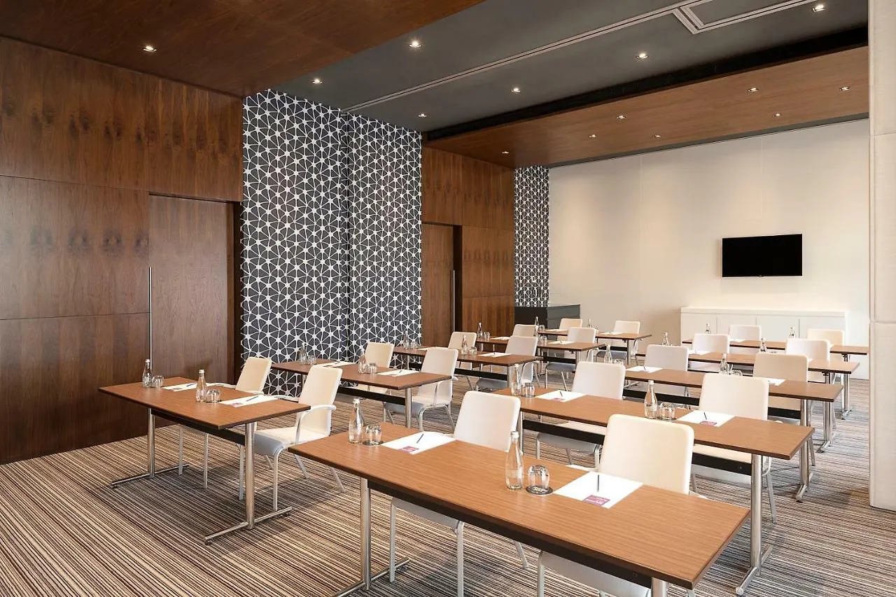 Otel Hyatt Place Dubai Wasl District Residences